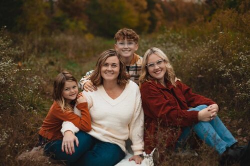 single mom Amanda Campton with her three children